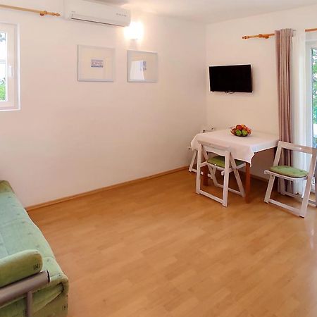 Apartments Martin Drvenik  Extérieur photo
