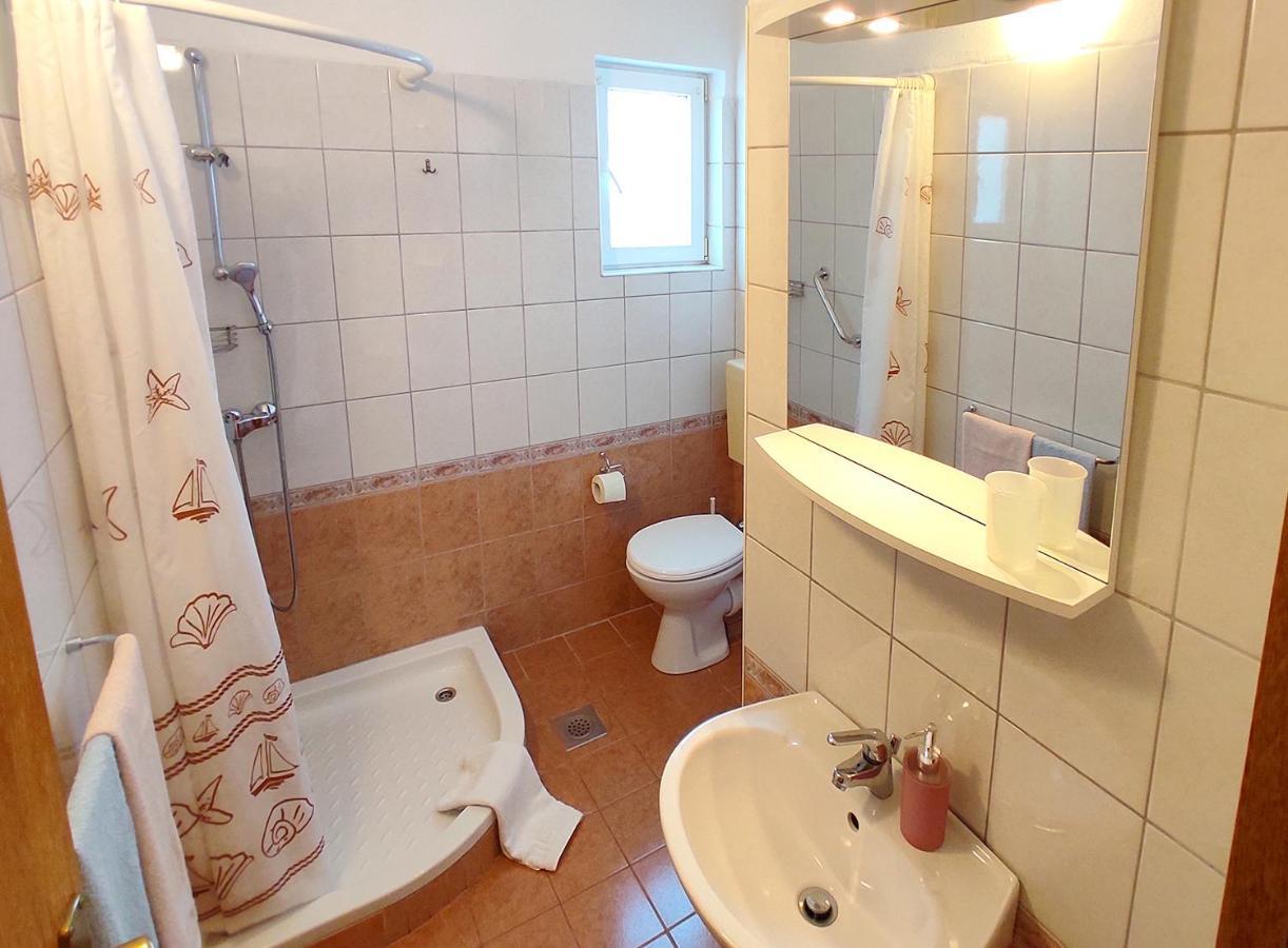 Apartments Martin Drvenik  Extérieur photo